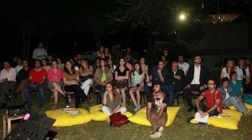 "etik Liderlik Ve D&uuml;ş Kurma Sanatı" Etkinliği