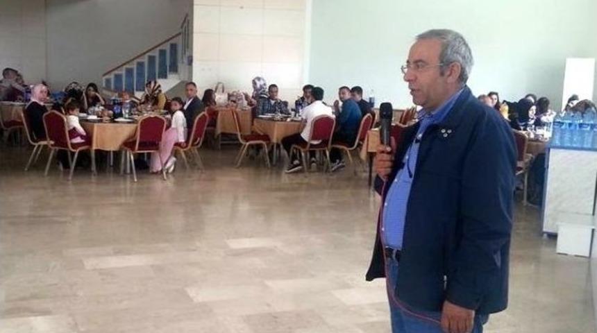 Rekt&ouml;r Battal Hemşirelerle Bir Araya Geldi