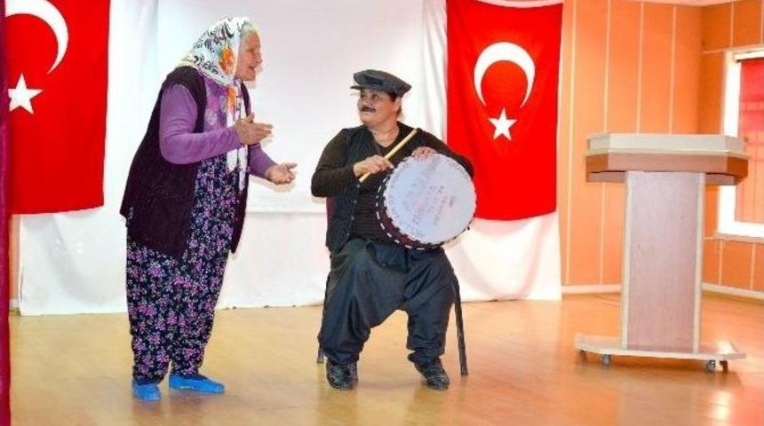 Tiyatrocu Kadınlar &Ccedil;ıktıkları Turneyi Tamamladı