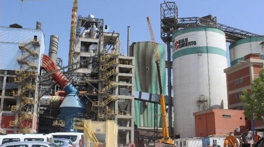 &Ccedil;imento Fabrikasındaki Patlama