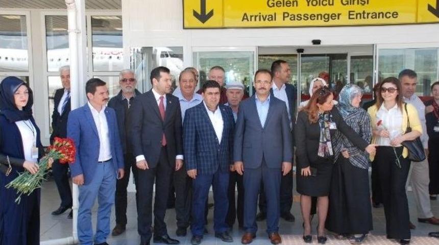 Uşak&rsquo;ta U&ccedil;uşlar Yeniden Başladı