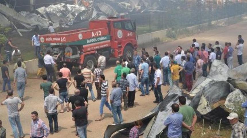 İneg&ouml;l&rsquo;De Sandalye Fabrikasında Yangın