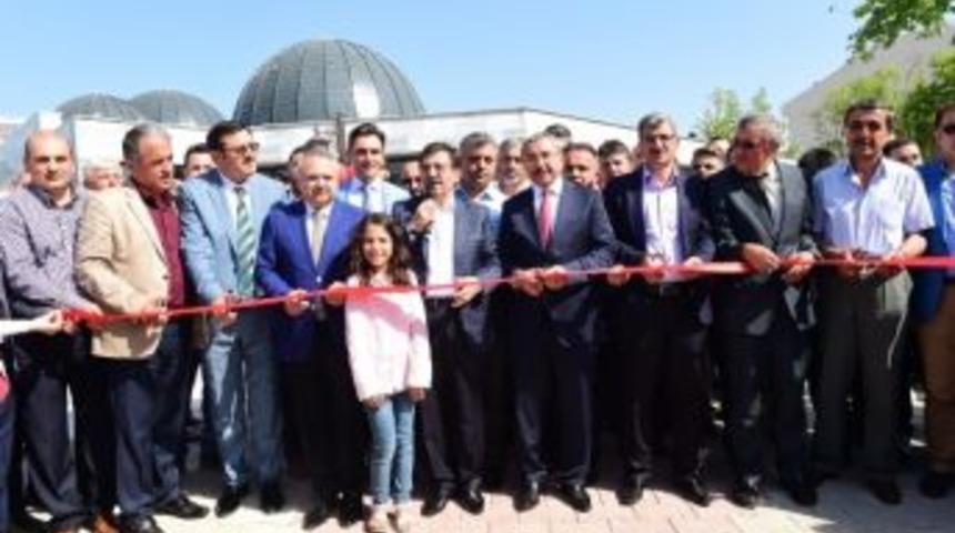 Yaşar Kemal&rsquo;in Adı Sancaktepe&rsquo;de Yaşayacak