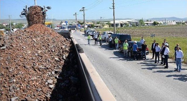 Karesi’de Asfalt Sezonu Açıldı