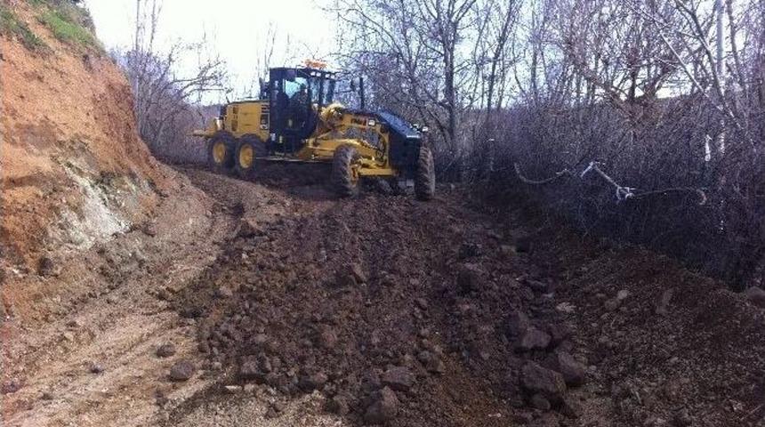 Kulp&rsquo;ta 19 Mahallenin Yol Sorunu Tamamlandı