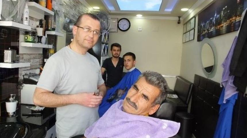 Burhaniye&rsquo;de Berberlerde Modernlik Yarışı