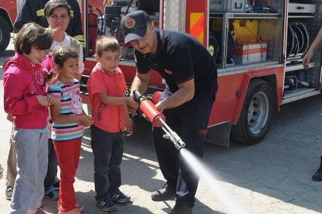 Anaokulu Öğrencilerine Yangın Eğitimi