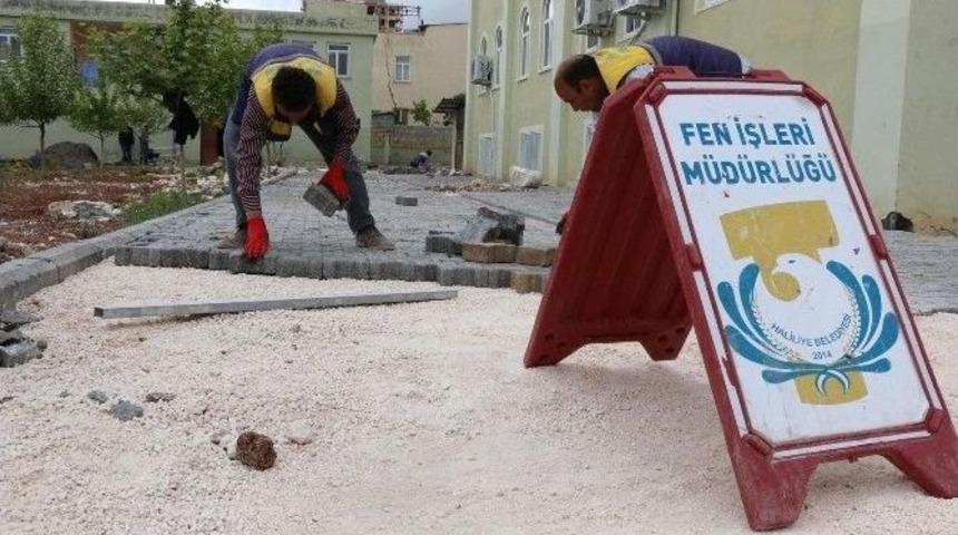 B&uuml;y&uuml;yen Haliliye&rsquo;ye Yeni Yollar Yapılıyor