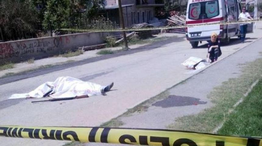 Cinnetin Nedeni Kızına Aldığı Elbisenin Etek Boyu