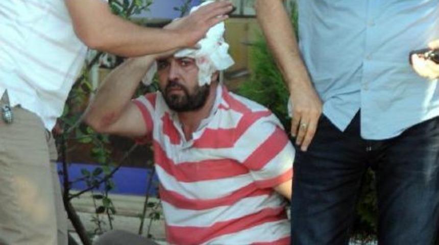 Antalya'da D&uuml;kkanın Asma Katı &Ccedil;&ouml;kt&uuml;: 3 Yaralı