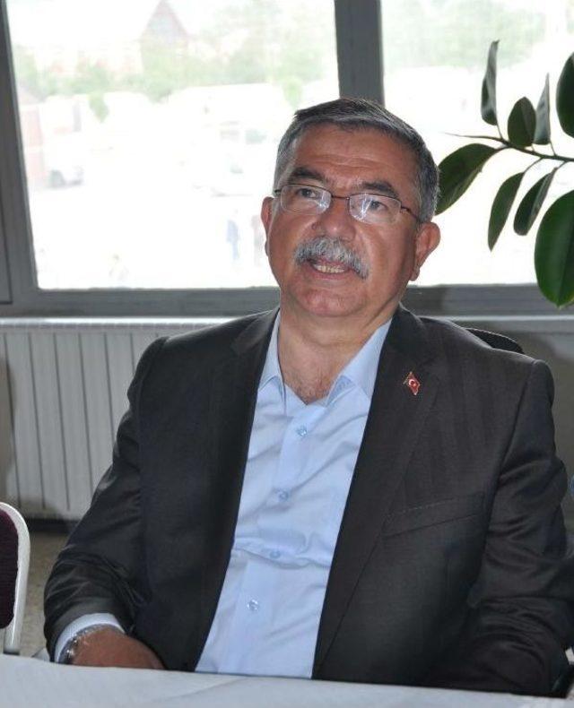 Bakan Yılmaz, Engellilere Akülü Araç Dağıttı (2)