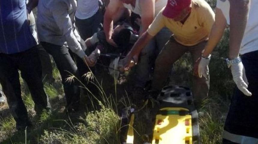 Elektrik Teknisyeni U&ccedil;uruma Yuvarlandı