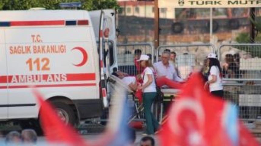 Kılı&ccedil;daroğlu&rsquo;nu Beklerken Bayıldı