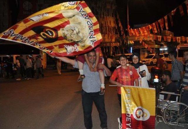 Adıyaman'da Sarı-Kırmızı Sevinç