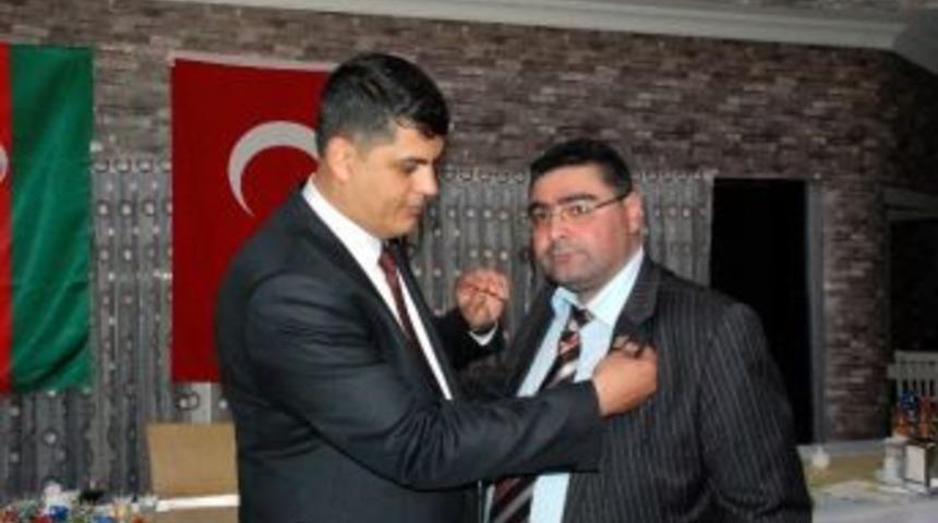 Daşdelen’e Azerbaycan-türkiye Kardeşliğine Verdiği Önemden Dolayı Rozet Takdim Edildi