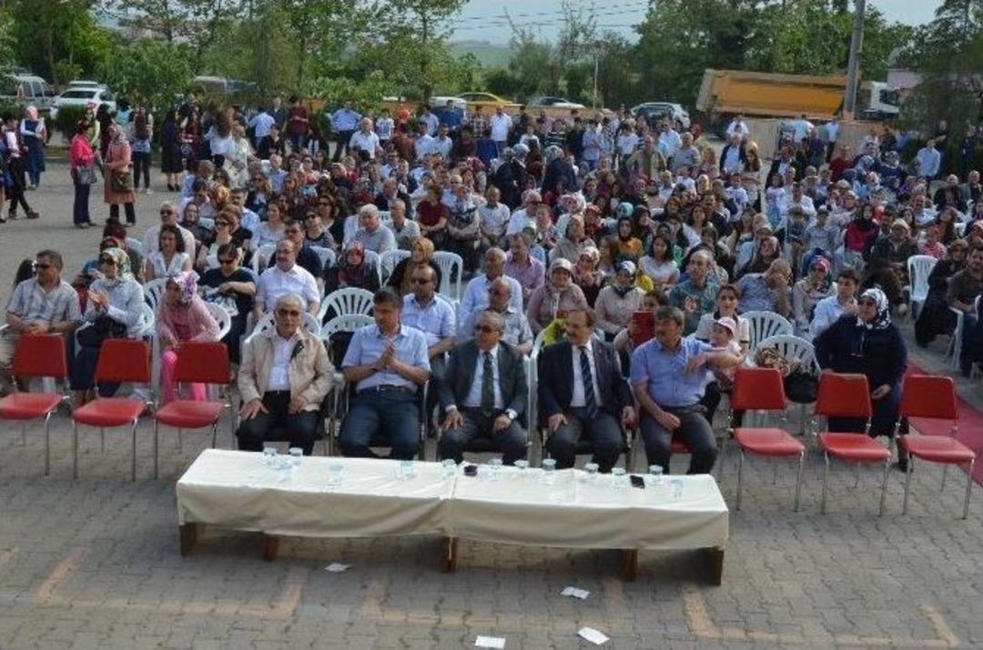 Bafra Kızılırmak Lisesi 12. D&ouml;nem Mezunlarını Verdi