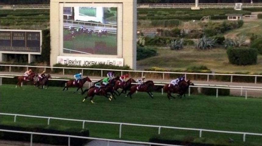 Ad&uuml; Koşusunu G&ouml;z&uuml;yılmaz Kazandı