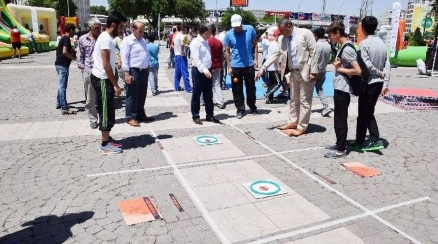 &lsquo;herkes İ&ccedil;in Spor Şenliği&rsquo; D&uuml;zenlendi