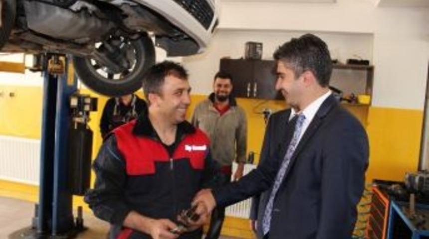 Tarıkdaroğlu, Oto Sanayi Esnafıyla Biraraya Geldi
