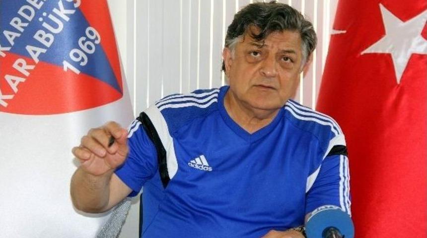 Vural: "oyuncularıma Tokat Bile Atmış Adamım"