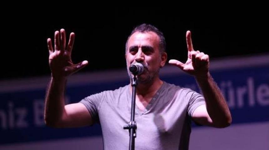 Haluk Levent, Mersin'de Konser Verdi