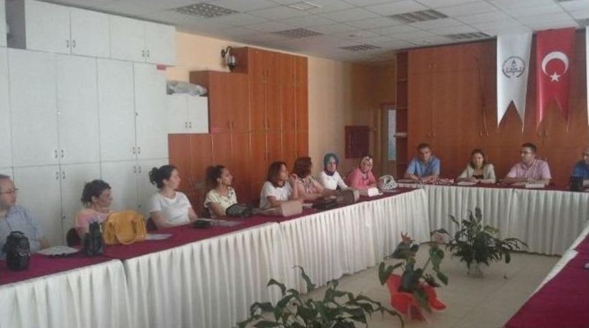 Biga&rsquo;da Proje Değerlendirme Toplantısı Yapıldı