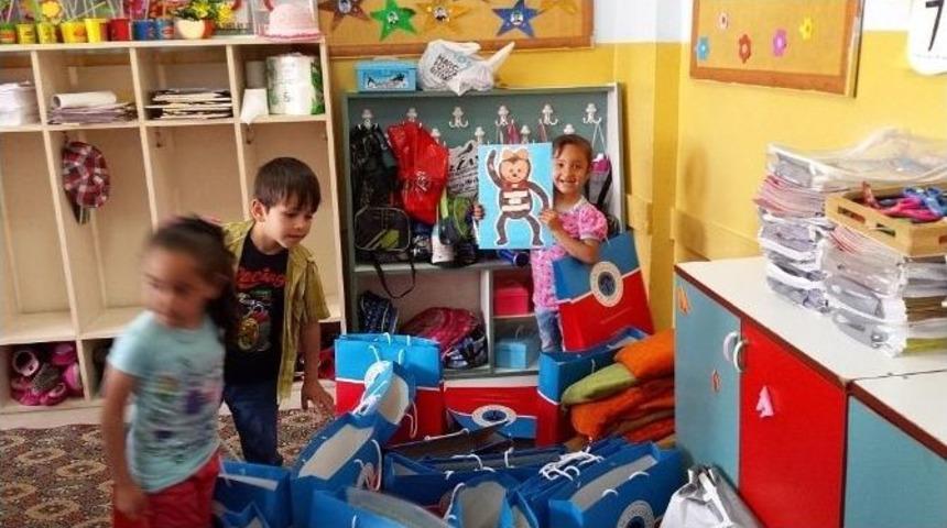 Kozluk Myo &Ouml;ğrencileri, Petrol Ofisi İlkokulu Anasınıfını Ziyaret Etti