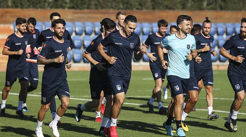 Medipol Başakşehir Avusturya'ya gitti