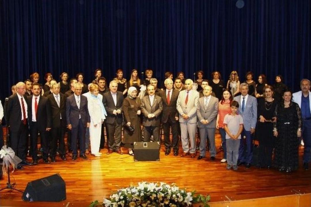 Sa&uuml;&rsquo;de T&uuml;rk Sanat M&uuml;ziği Konseri D&uuml;zenlendi