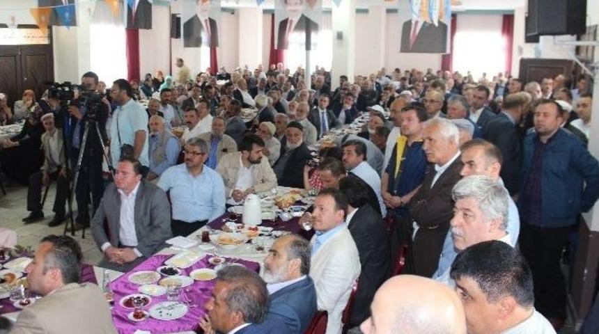 Kurtulmuş: &ldquo;at Binenin, Kılı&ccedil; Kuşananın&rdquo;