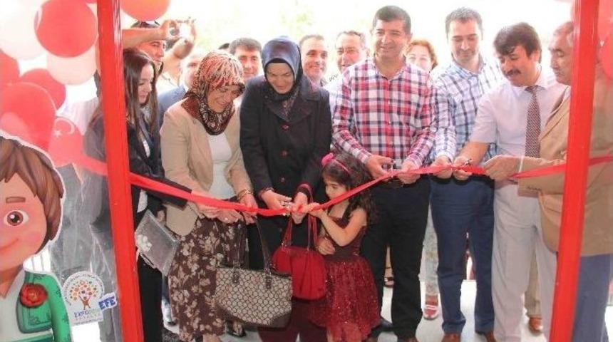 D&ouml;şemealtı&rsquo;nda Kursiyerlerden Yıl Sonu Sergisi