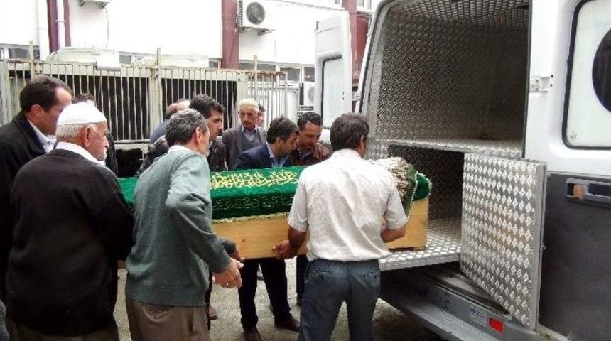 (&ouml;zel Haber) Kastamonu&rsquo;da Kazda &Ouml;len Anne Ve Bebeği Aynı Mezara Defnedildi