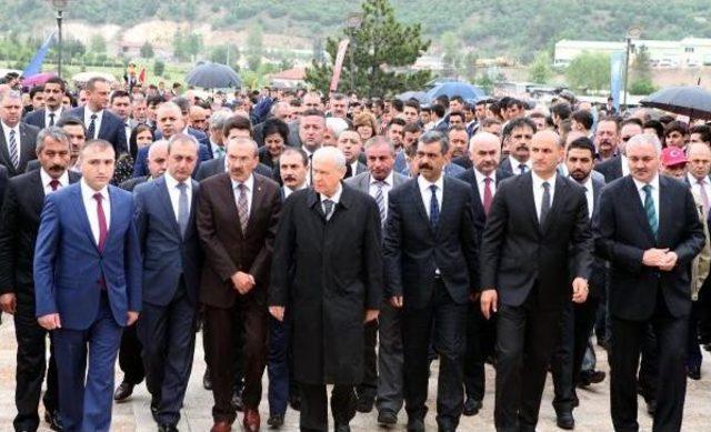 Bahçeli: Başkaları Ikbal Peşinde Koşarken, Şehitlerimiz Hak, Hakikat Yolundan Hiç Ayrılmadı