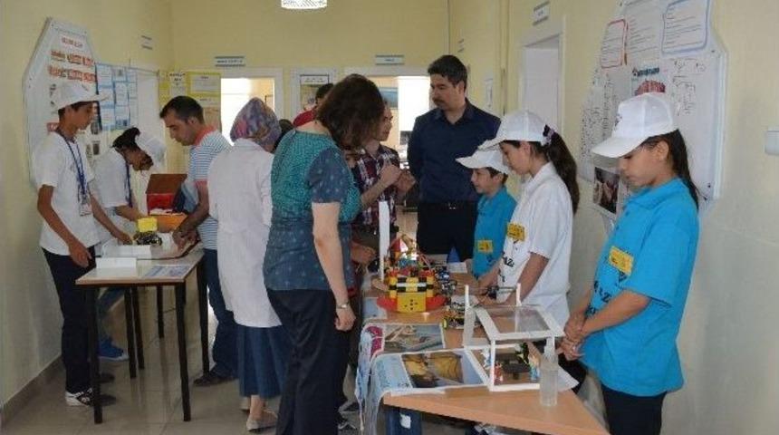 Niğde&rsquo;de &Ouml;ğrenciler Projeleriyle Yarıştı