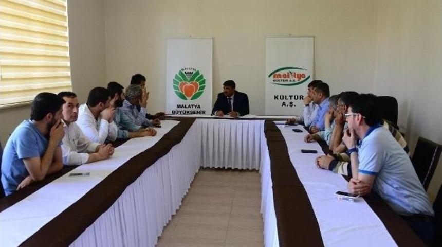 Dini Yayınlar Fuarı &Ouml;ncesi G&ouml;r&uuml;şler Alınıyor