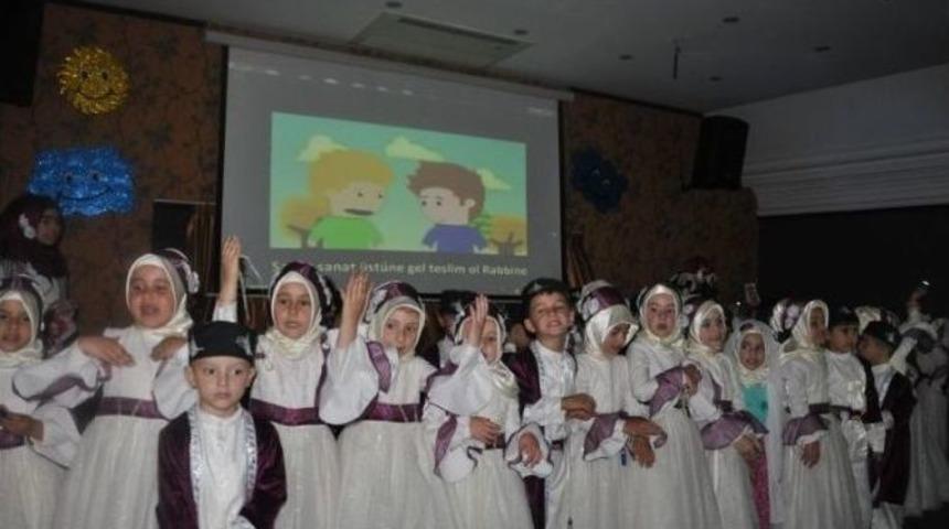 Minik &Ouml;ğrencilerden Muhteşem G&ouml;steri