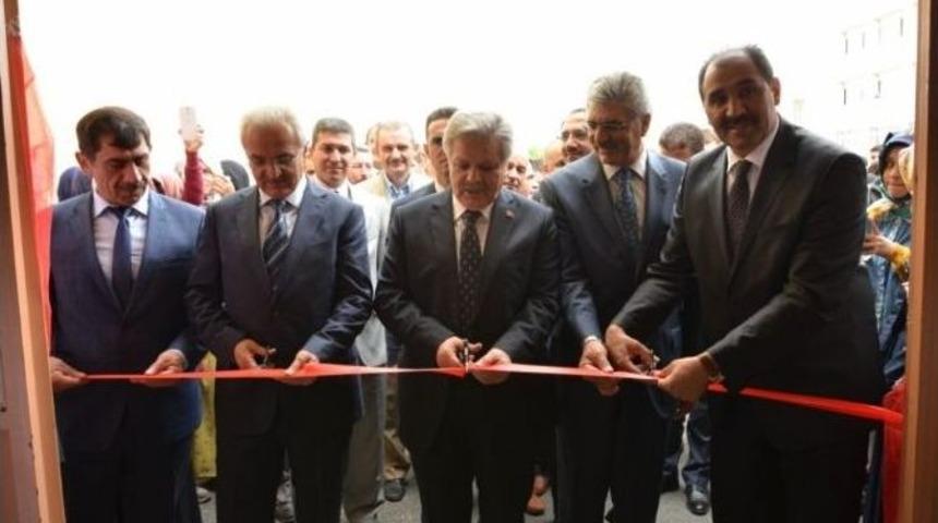 &Ouml;ğrenci Veli El Ele&rdquo; Kermesi Vali Kahraman&rsquo;ın Katılımıyla A&ccedil;ıldı