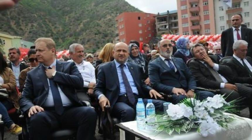 Bakan Işık: Birileri G&uuml;zel R&uuml;ya G&ouml;r&uuml;yor Kendi Aralarında