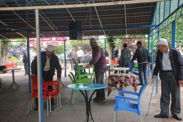 20 Senelik İşletmeci Parktan Yeniden Tahliye Edildi