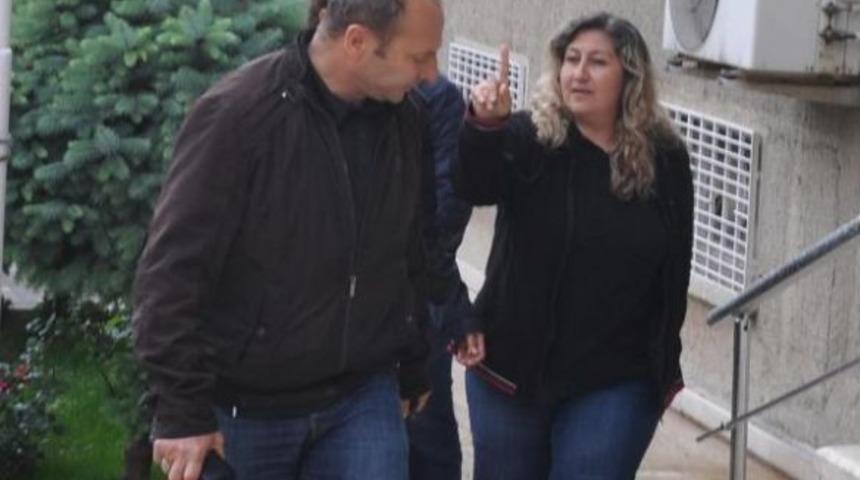 Cumhurbaşkanı'nı Bozkurt Işaretiyle Selamlayan Kadın G&ouml;zaltına Alındı