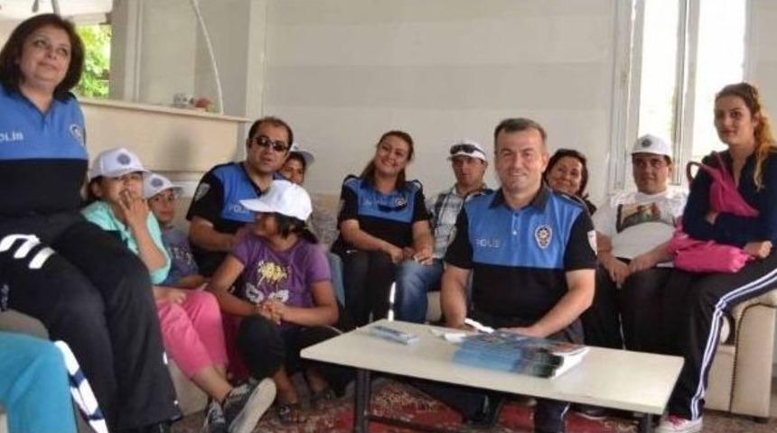 Toplum Destekli Polislerden, Bakıma Muhta&ccedil; Yaşlılara Ziyaret
