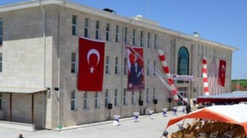 Ak&ccedil;akent İl&ccedil;e H&uuml;k&uuml;met Konağı Hizmete Girdi