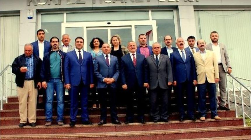 Tarhan, Kentin Sorunlarını Sunum İle Anlattı