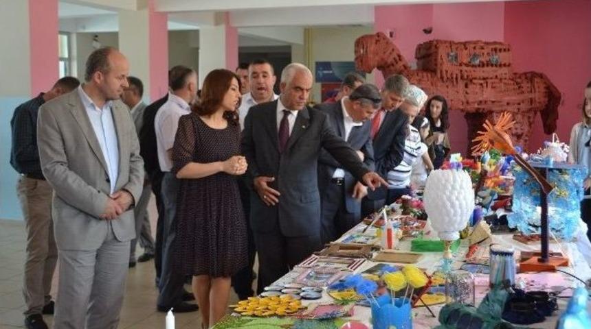 &Ouml;ğrenciler Tiyatro Oyunu İle &Ccedil;evre Kirliliğine Dikkat &Ccedil;ekti