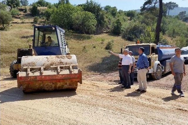 Adrasan Olimpos Arasındaki Yolda Asfalt Çalışmaları Başladı