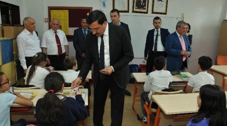 Öğrenciler Atık Pil Kampanyasına Büyük İlgi Gösterdi