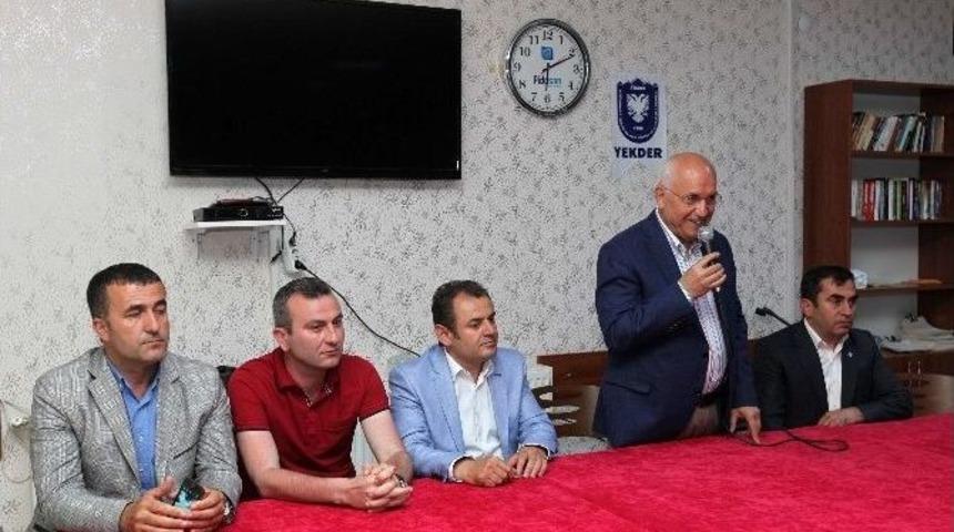 Yaşar Erzurumlularla Buluştu
