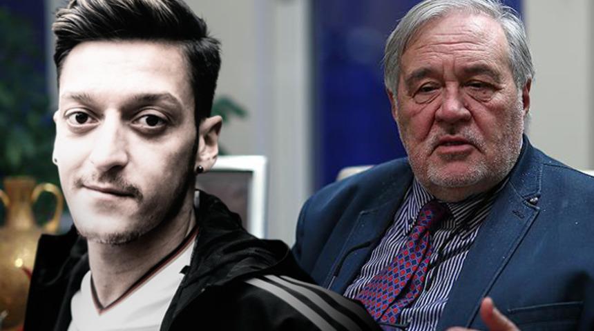 İlber Ortaylı'dan Mesut Özil yorumu: Tavuklar bile güler