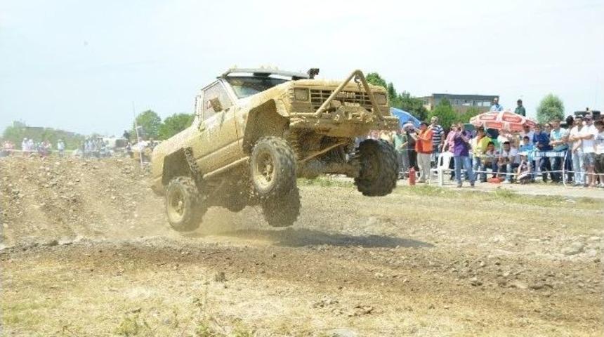 Off-road Tutkunları &Uuml;nye&rsquo;ye Akın Edecek