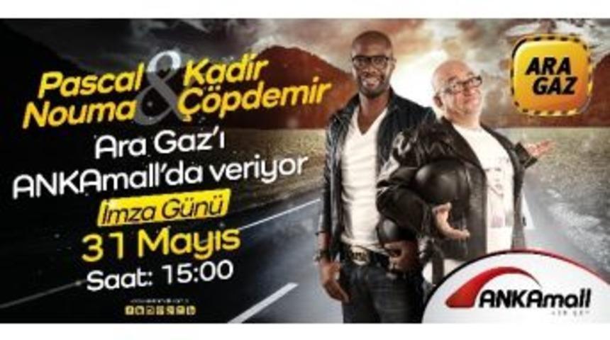 Pascal Nouma Ve Kadir &Ccedil;&ouml;pdemir &ldquo;ara Gaz&rdquo; İle Ankamall&rsquo;da